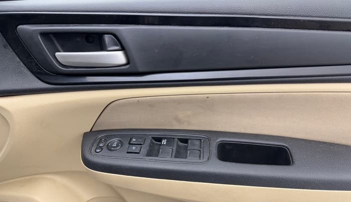 2018 Honda Amaze 1.2L I-VTEC VX, Petrol, Manual, 92,093 km, Driver Side Door Panels Control
