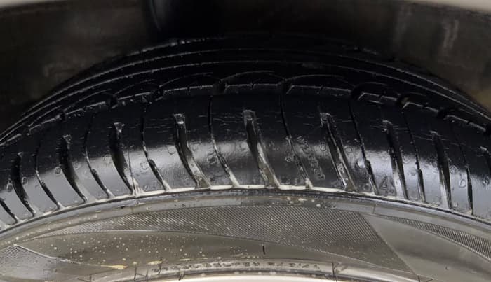 2018 Honda Amaze 1.2L I-VTEC VX, Petrol, Manual, 92,093 km, Right Rear Tyre Tread