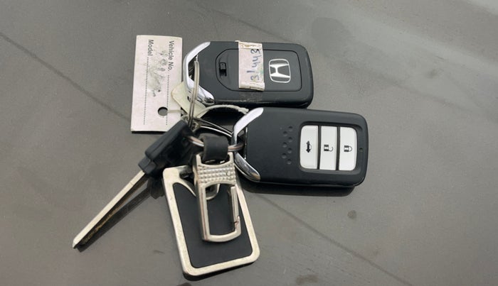 2015 Honda City 1.5L I-VTEC VX, Petrol, Manual, 56,967 km, Key Close Up