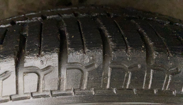 2011 Hyundai i10 SPORTZ 1.2 AT, Petrol, Automatic, 35,261 km, Left Rear Tyre Tread