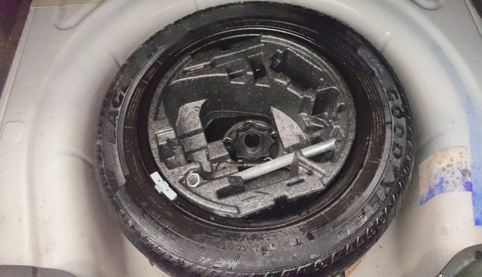 2013 Skoda Superb ELEGANCE 2.0 TDI CR AT, Diesel, Automatic, 68,183 km, Spare Tyre