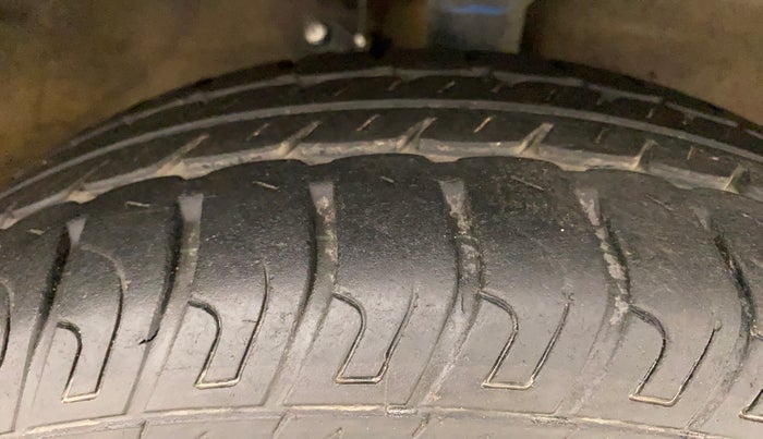 2017 Maruti Wagon R 1.0 VXI, Petrol, Manual, 14,524 km, Right Front Tyre Tread