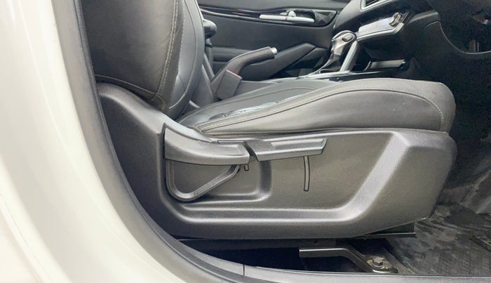 2021 KIA SELTOS HTX ANNIVERSARY EDITION 1.5 PETROL IVT, Petrol, Automatic, 86,969 km, Driver Side Adjustment Panel