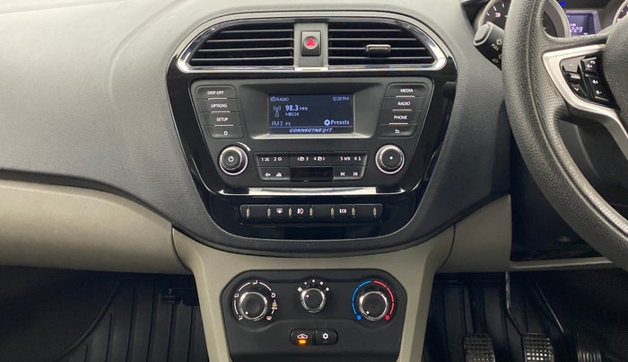2016 Tata Tiago XZ PETROL, Petrol, Manual, 38,286 km, Air Conditioner