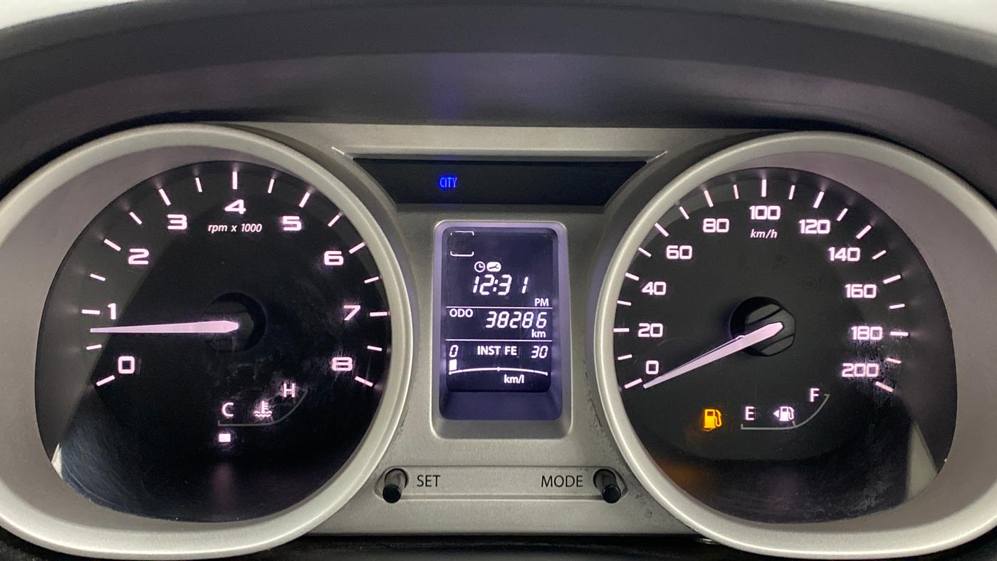 2016 Tata Tiago XZ PETROL, Petrol, Manual, 38,286 km, Odometer Image