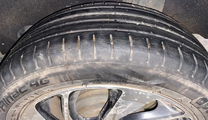 2019 Maruti Baleno ZETA PETROL 1.2, Petrol, Manual, 82,048 km, Left Rear Tyre Tread