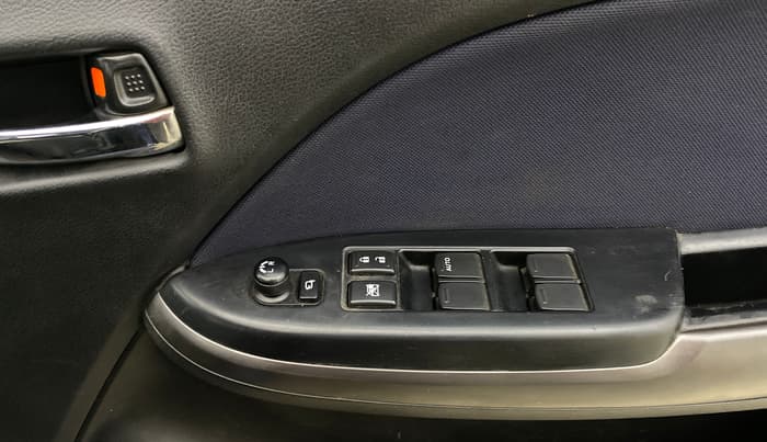 2019 Maruti Baleno ZETA PETROL 1.2, Petrol, Manual, 82,048 km, Driver Side Door Panels Control