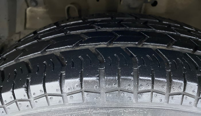 2016 Maruti Swift Dzire VXI 1.2 BS IV, Petrol, Manual, 9,658 km, Left Front Tyre Tread