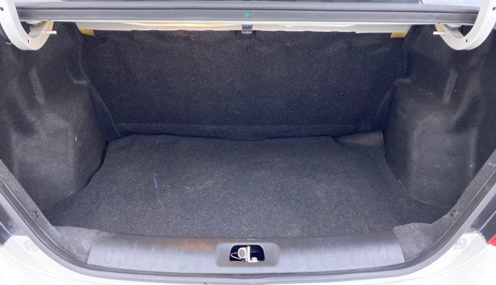 2016 Maruti Swift Dzire VXI 1.2 BS IV, Petrol, Manual, 9,658 km, Boot Inside