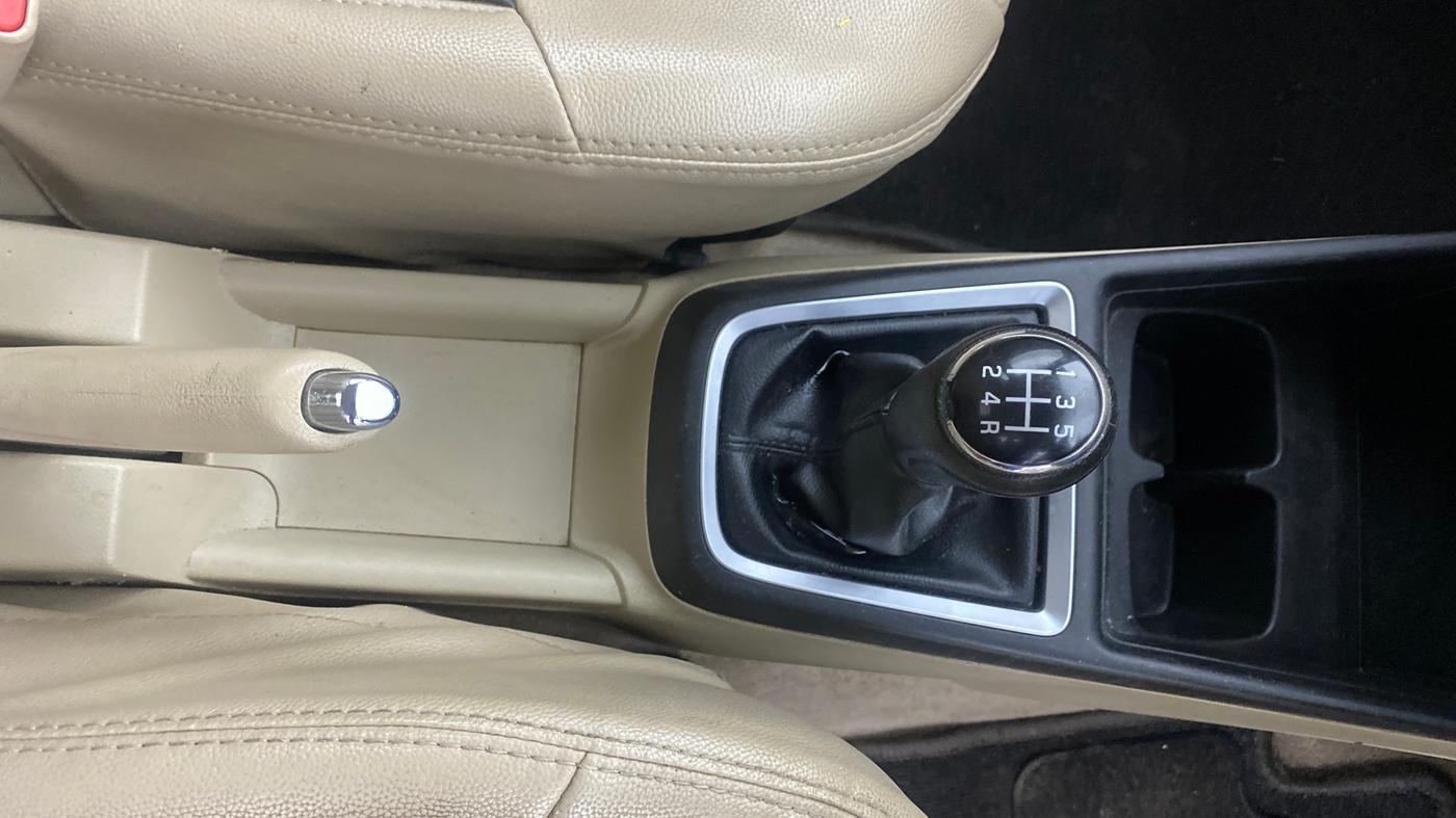 2022 Maruti Dzire ZXI, Petrol, Manual, 45,148 km, Gear Lever