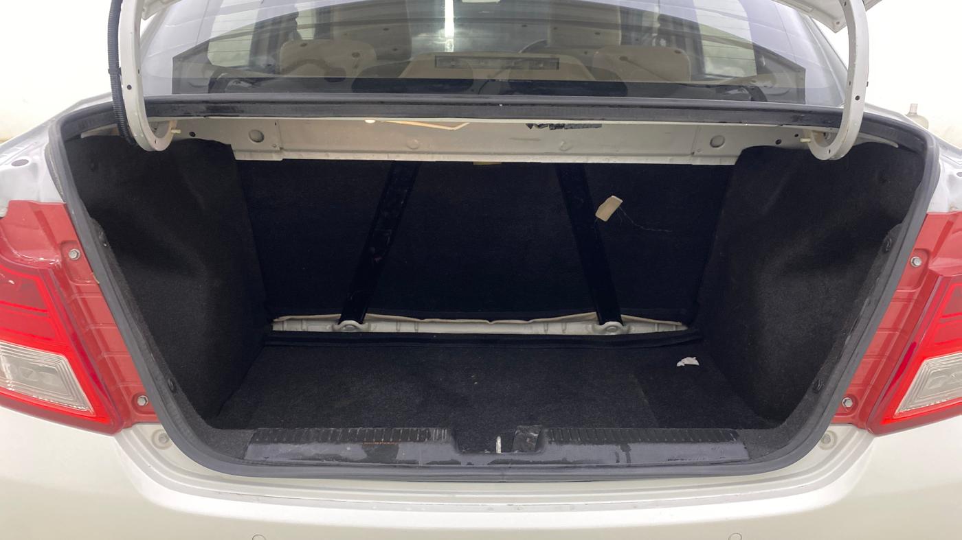 2022 Maruti Dzire ZXI, Petrol, Manual, 45,148 km, Boot Inside