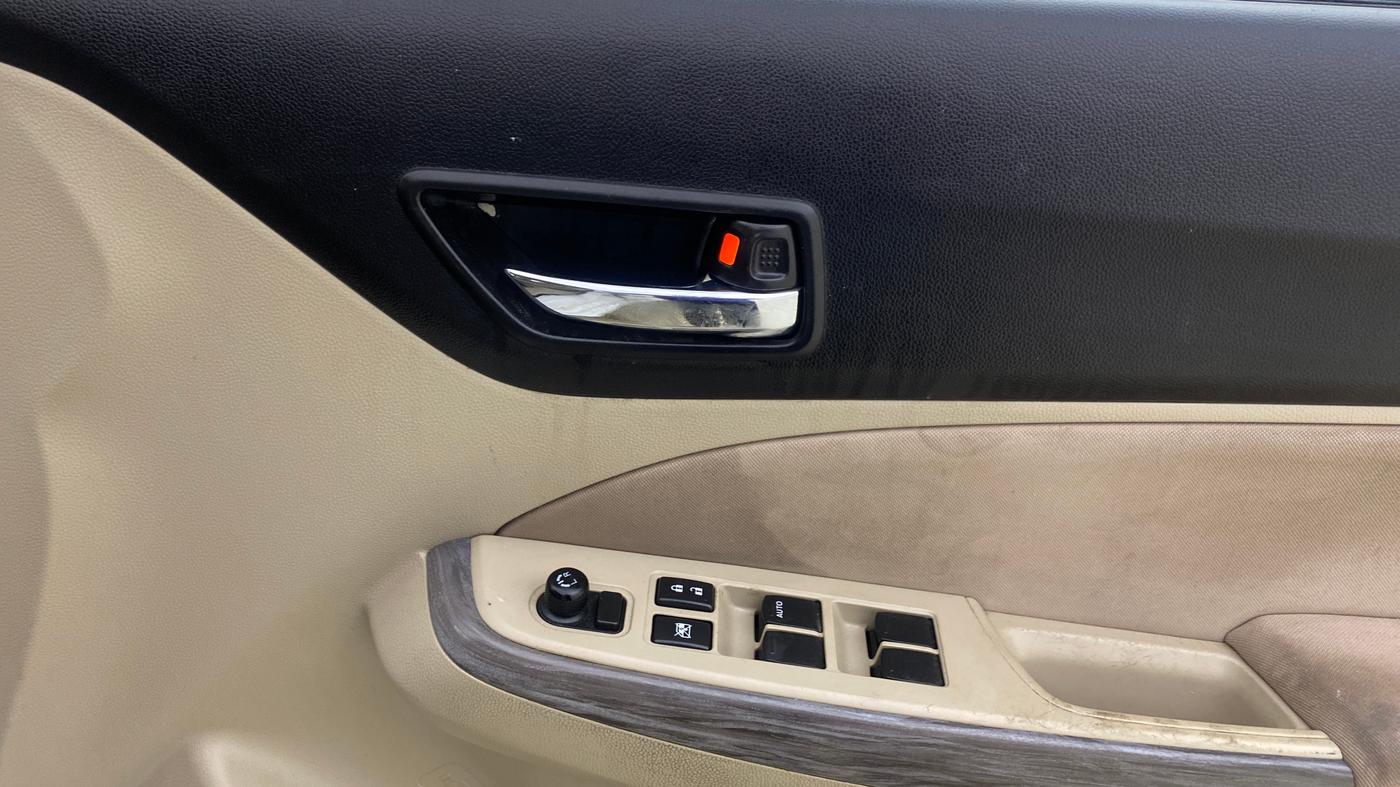 2022 Maruti Dzire ZXI, Petrol, Manual, 45,148 km, Driver Side Door Panels Control