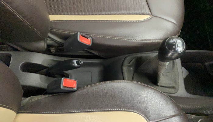 2015 Hyundai Eon ERA +, Petrol, Manual, 72,673 km, Gear Lever