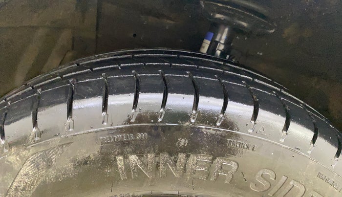 2012 Maruti Swift VXI, Petrol, Manual, 45,310 km, Left Front Tyre Tread