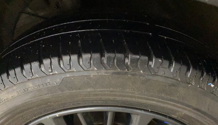 2021 Maruti XL6 ZETA MT, Petrol, Manual, 38,169 km, Left Front Tyre Tread