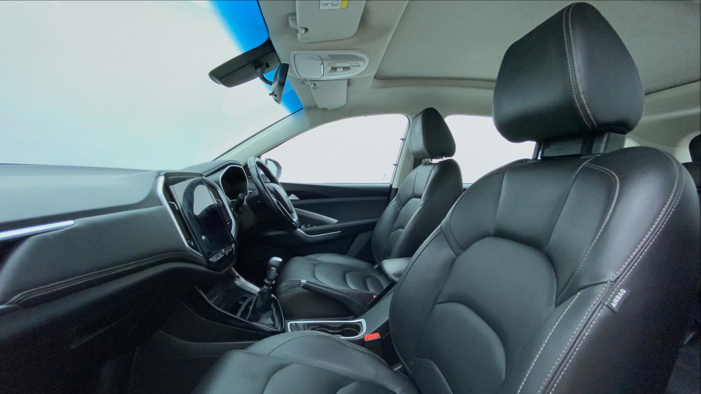 2019 MG HECTOR SHARP 2.0 DIESEL, Diesel, Manual, 41,086 km, Right Side Front Door Cabin