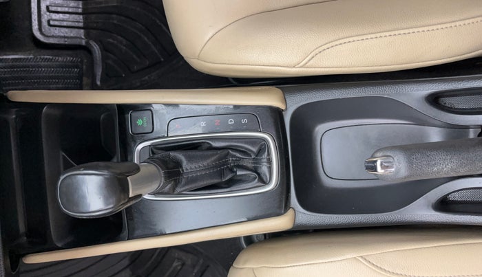 2020 Honda City 1.5L I-VTEC ZX CVT, Petrol, Automatic, 48,308 km, Gear Lever