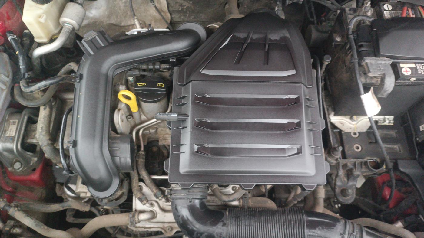 2022 Skoda KUSHAQ STYLE 1.0L TSI AT (6 AIRBAGS), Petrol, Automatic, 22,517 km, Engine View