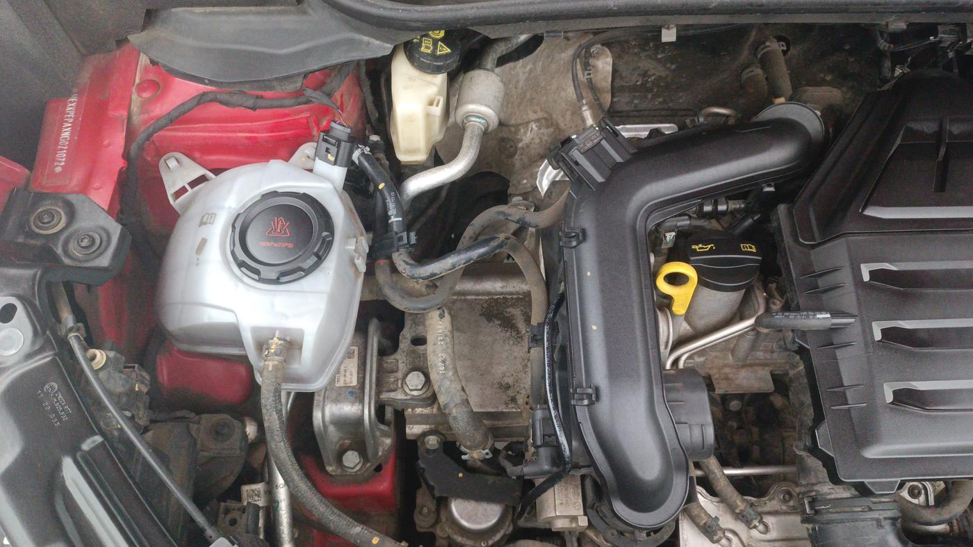 2022 Skoda KUSHAQ STYLE 1.0L TSI AT (6 AIRBAGS), Petrol, Automatic, 22,517 km, Engine View - Right