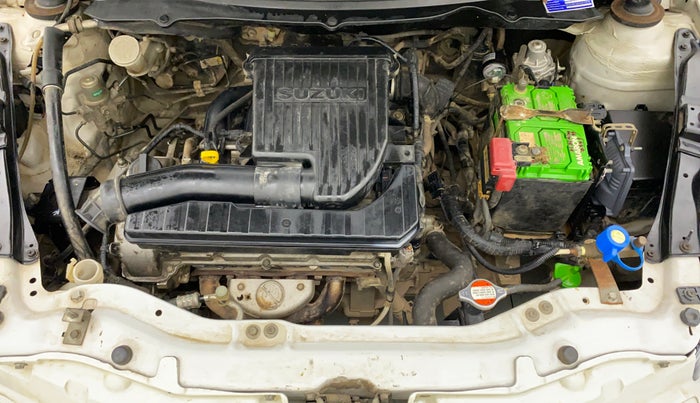 2014 Maruti Swift VXI, CNG, Manual, 88,356 km, Open Bonet