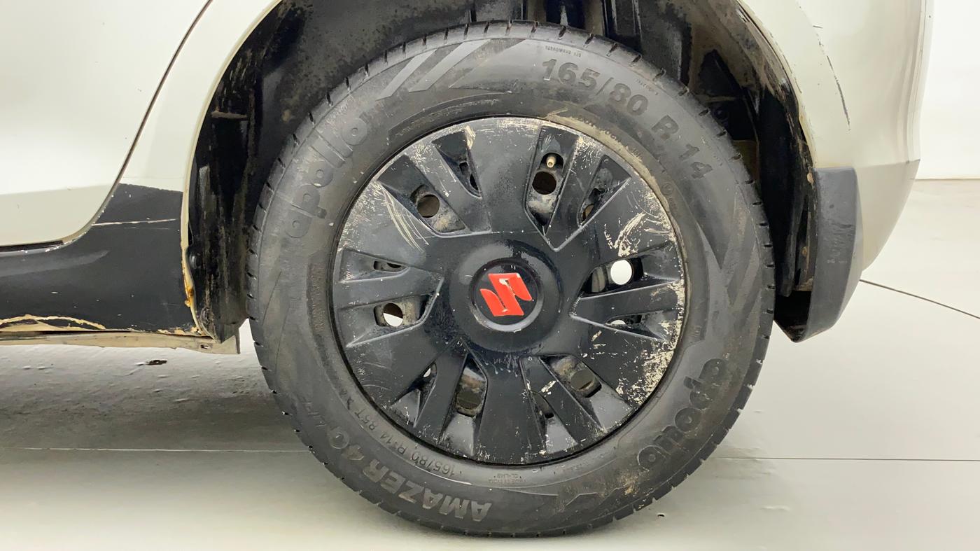 2014 Maruti Swift VXI, CNG, Manual, 88,356 km, Left Rear Wheel