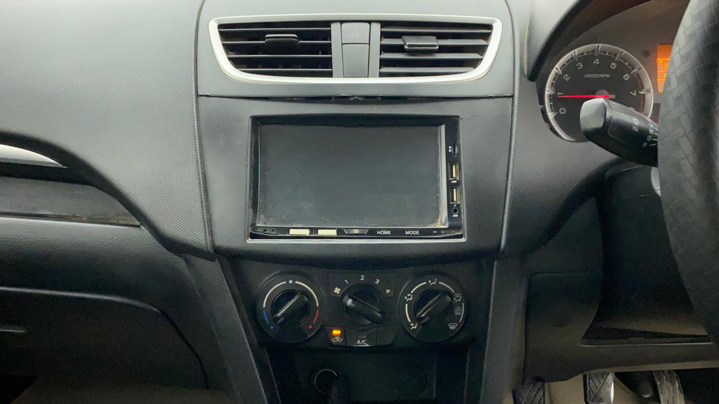 2014 Maruti Swift VXI, CNG, Manual, 88,356 km, Air Conditioner