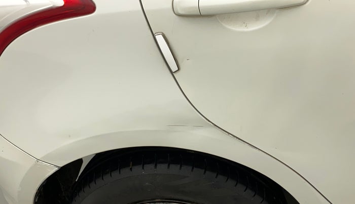 2014 Maruti Swift VXI, CNG, Manual, 88,356 km, Right quarter panel - Minor scratches