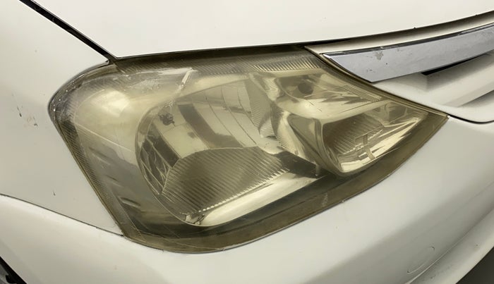 2011 Toyota Etios G, Petrol, Manual, 88,478 km, Right headlight - Minor scratches