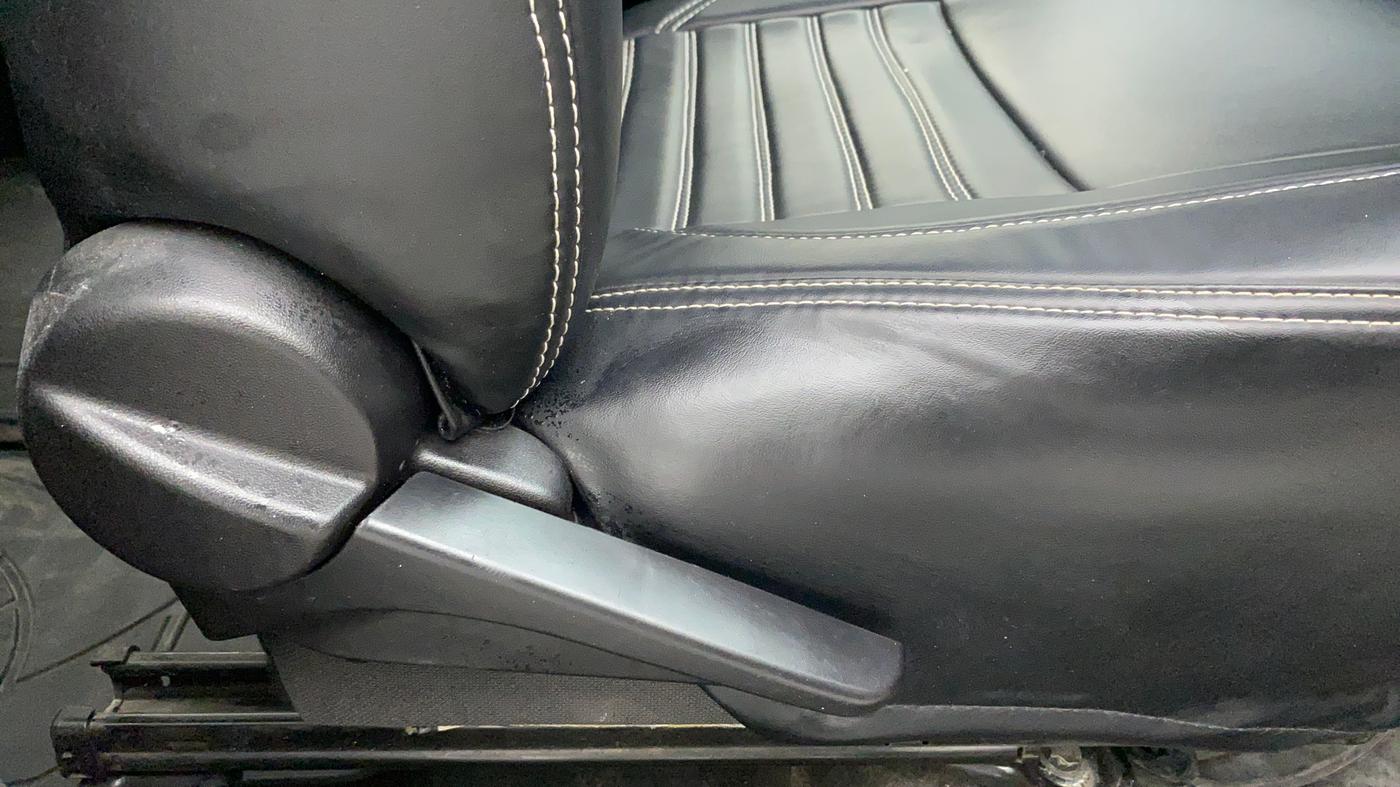 2011 Toyota Etios G, Petrol, Manual, 88,478 km, Driver Side Adjustment Panel
