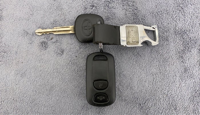 2011 Toyota Etios G, Petrol, Manual, 88,478 km, Key Close Up