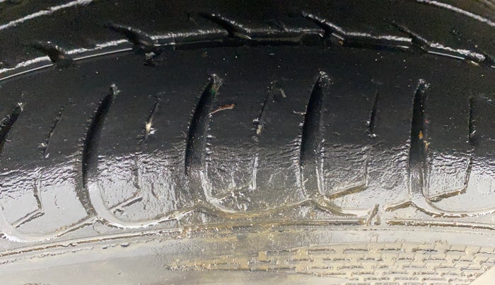 2019 Tata Tiago XZA PLUS DUAL TONE PETROL, Petrol, Automatic, 27,407 km, Right Rear Tyre Tread