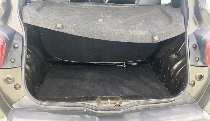 2020 Renault Kwid RXT 1.0 (O), Petrol, Manual, 76,836 km, Boot Inside