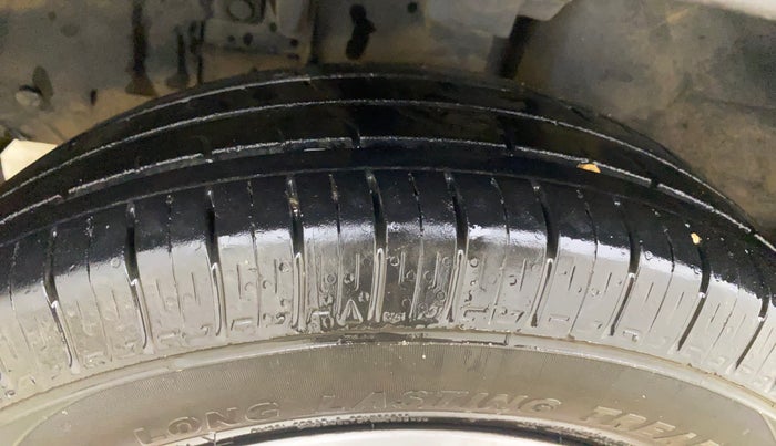 2020 Renault Kwid RXT 1.0 (O), Petrol, Manual, 76,836 km, Left Front Tyre Tread