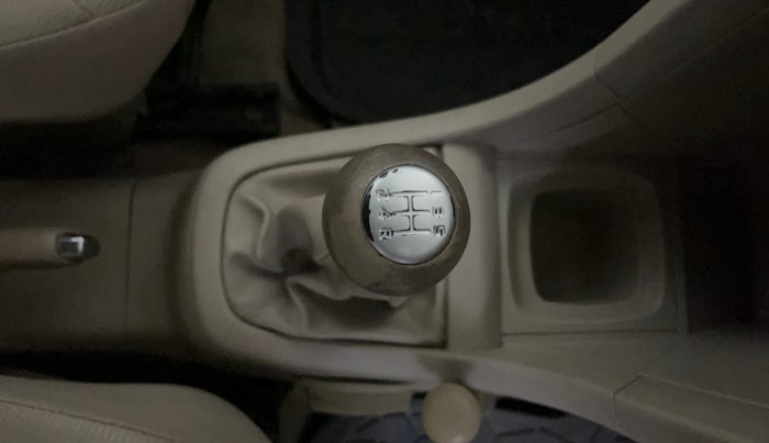 2018 Maruti Ertiga VXI, CNG, Manual, 75,631 km, Gear Lever