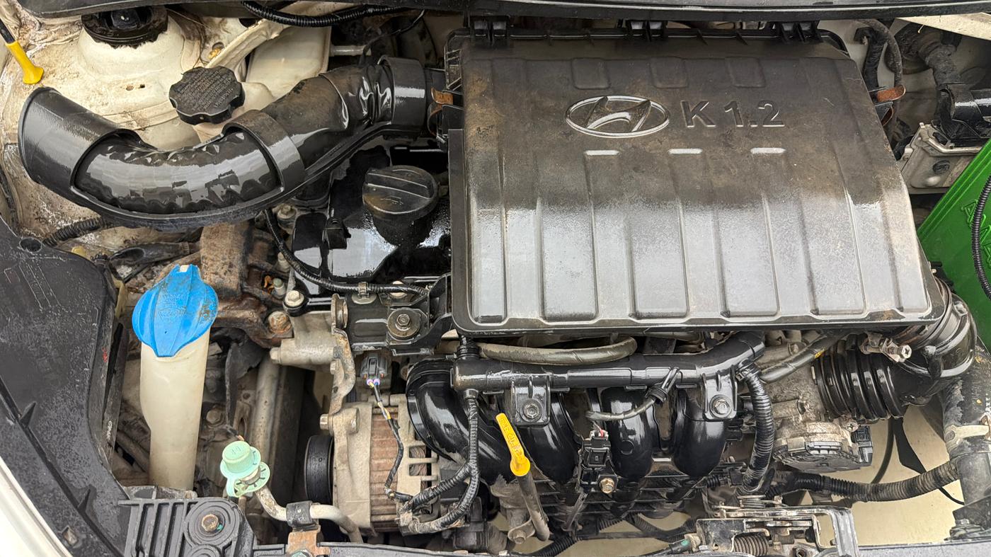 2017 Hyundai Grand i10 SPORTZ (O) 1.2 KAPPA VTVT, Petrol, Manual, 74,750 km, Engine View - Right