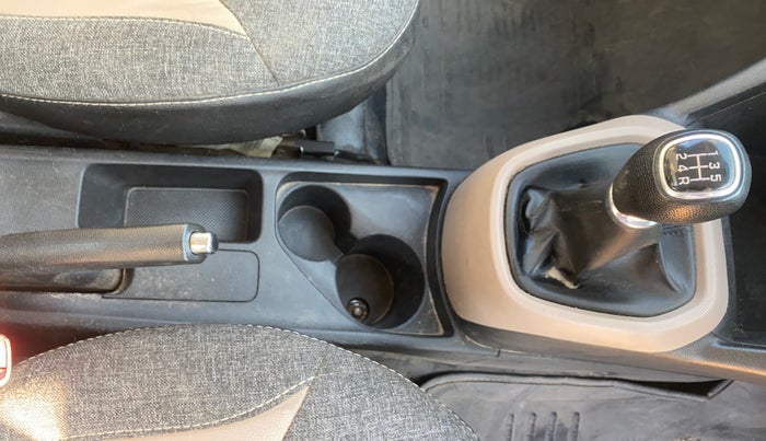 2016 Hyundai Grand i10 SPORTZ 1.2 KAPPA VTVT, Petrol, Manual, 87,768 km, Gear Lever