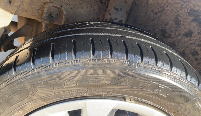 2016 Hyundai Grand i10 SPORTZ 1.2 KAPPA VTVT, Petrol, Manual, 87,768 km, Left Rear Tyre Tread