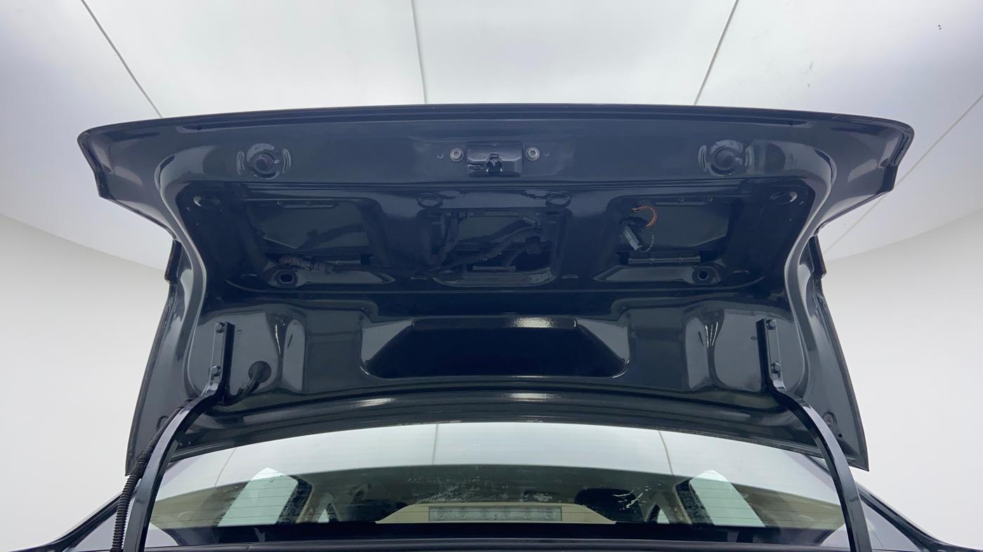 2018 Volkswagen Ameo HIGHLINE PLUS 1.0L 16 ALLOY, Petrol, Manual, 60,417 km, Boot Door Open