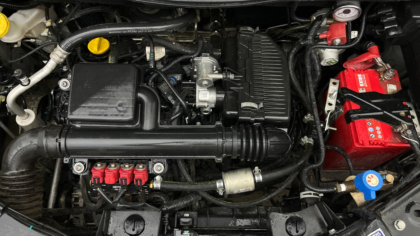 2025 Nissan MAGNITE N-Connecta B4D 1.0 Petrol MT, CNG, Manual, 26,116 km, Engine View