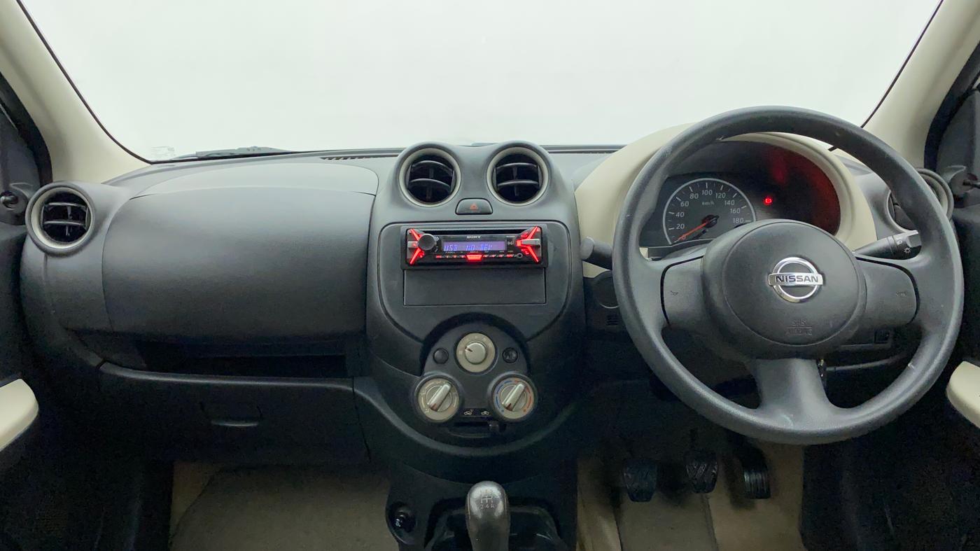 2016 Nissan Micra Active XL, Petrol, Manual, 52,518 km, Dashboard