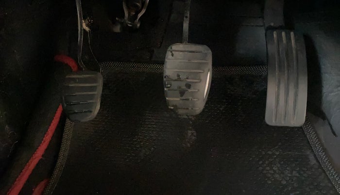 2021 Renault Duster RXZ 1.5 PETROL MT, Petrol, Manual, 67,391 km, Pedals