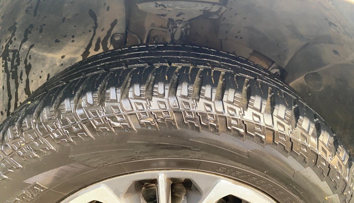 2021 Renault Duster RXZ 1.5 PETROL MT, Petrol, Manual, 67,391 km, Right Front Tyre Tread