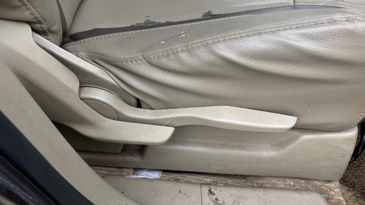 2019 Maruti Ertiga ZXI+ SHVS, Petrol, Manual, 82,157 km, Driver Side Adjustment Panel