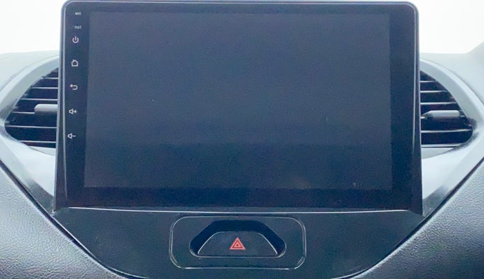 2018 Ford New Figo 1.2 TITANIUM, Petrol, Manual, 28,392 km, Infotainment System