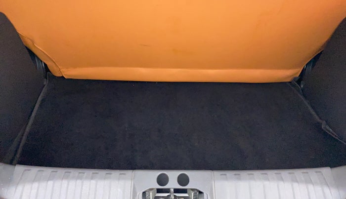 2018 Ford New Figo 1.2 TITANIUM, Petrol, Manual, 28,392 km, Boot Inside