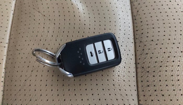 2014 Honda City 1.5L I-VTEC VX CVT, Petrol, Automatic, 1,46,790 km, Key Close Up
