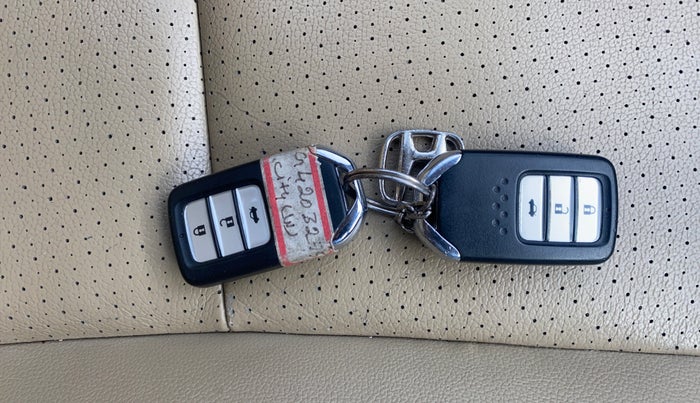 2016 Honda City 1.5L I-VTEC VX CVT, Petrol, Automatic, 83,065 km, Key Close Up