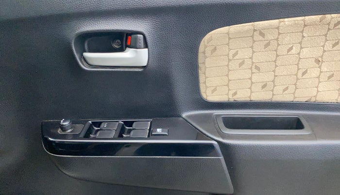 2018 Maruti Wagon R 1.0 VXI, Petrol, Manual, 14,967 km, Driver Side Door Panels Control