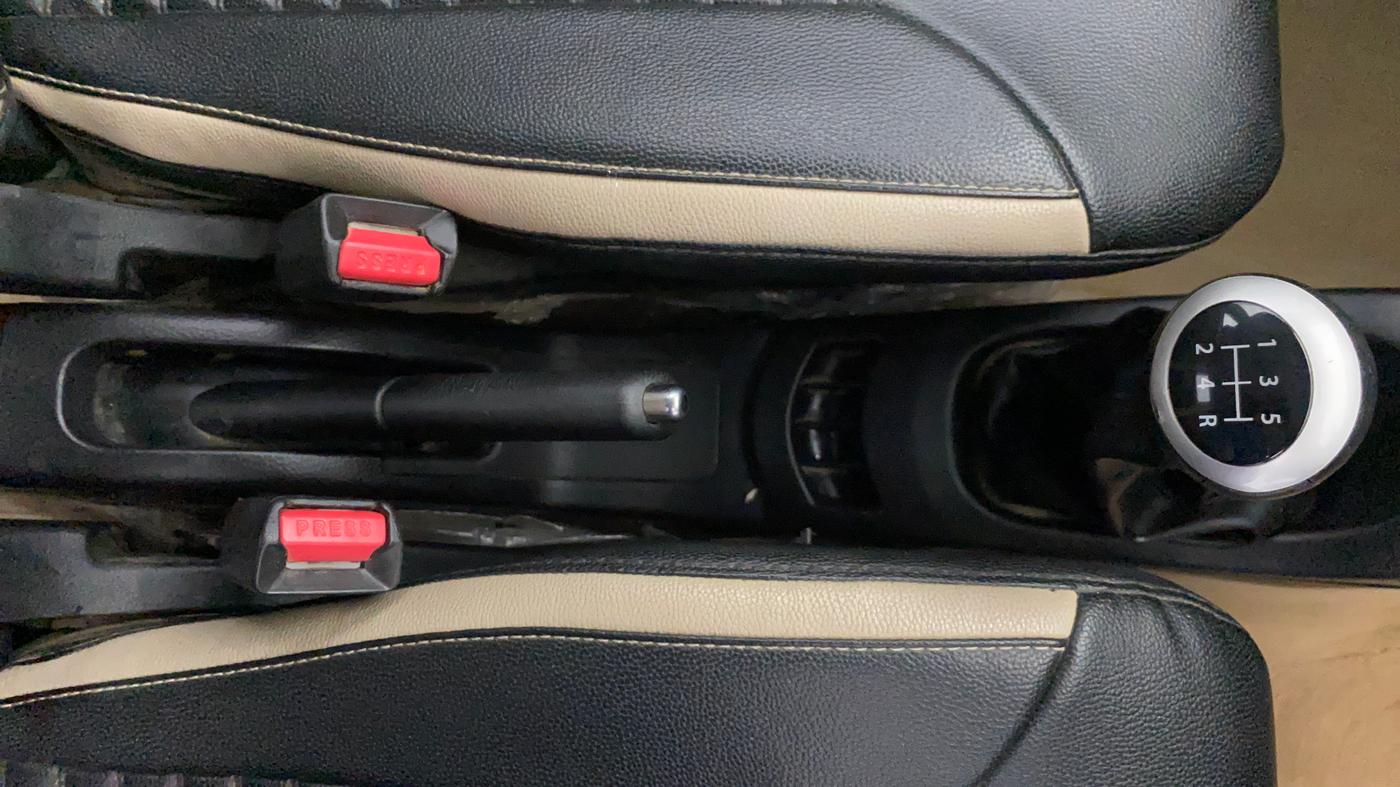 2018 Maruti Wagon R 1.0 VXI, Petrol, Manual, 14,967 km, Gear Lever