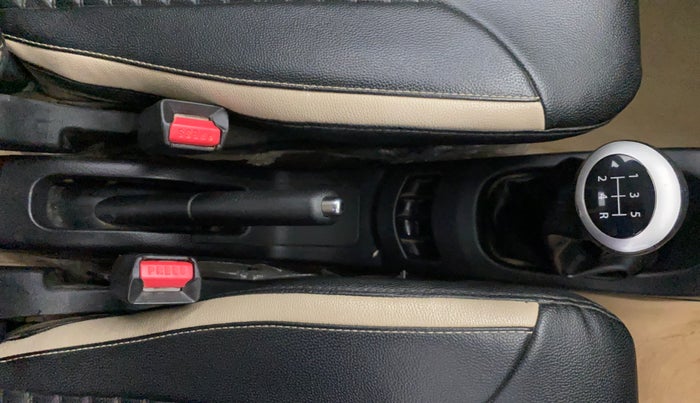 2018 Maruti Wagon R 1.0 VXI, Petrol, Manual, 14,967 km, Gear Lever